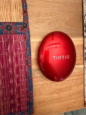 TirTir sponge make up. NWOT NEVER USED.
